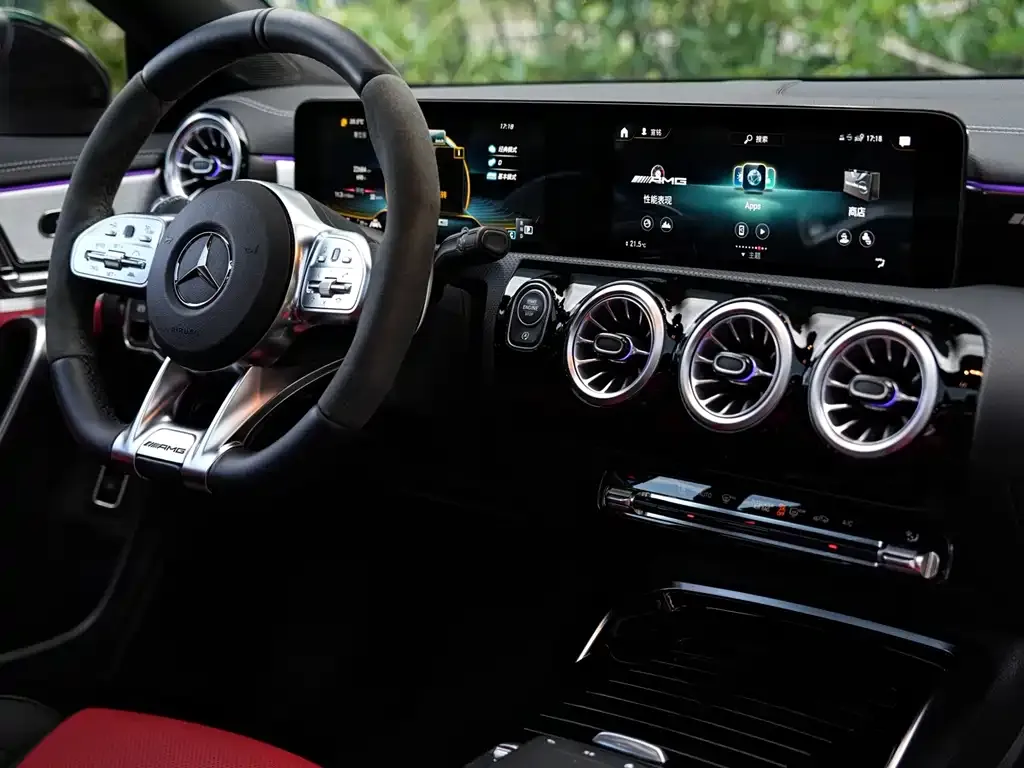 Mercedes-Benz CLA AMG — фото 2