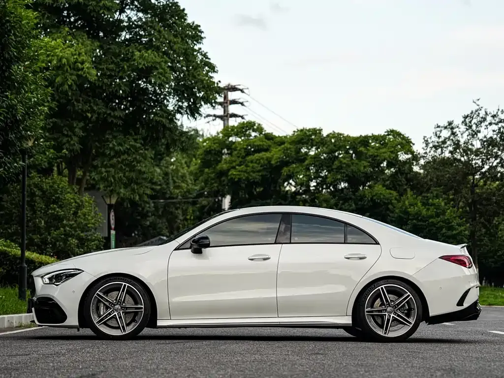 Mercedes-Benz CLA AMG — фото 9