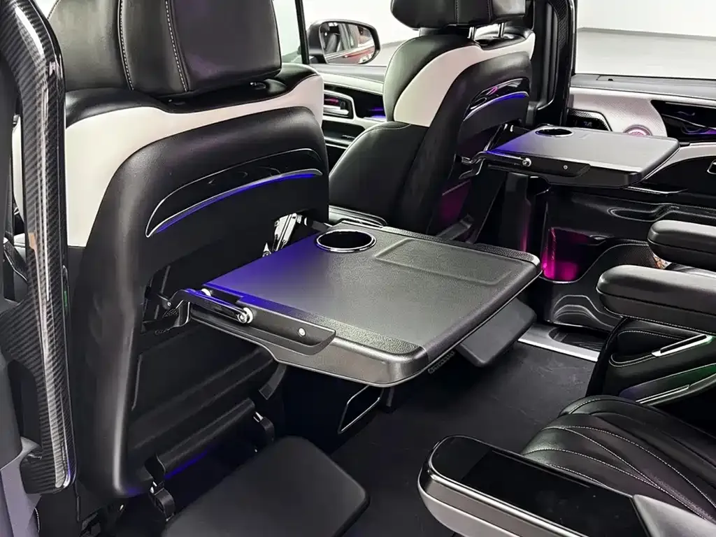 Toyota Sienna — фото 5