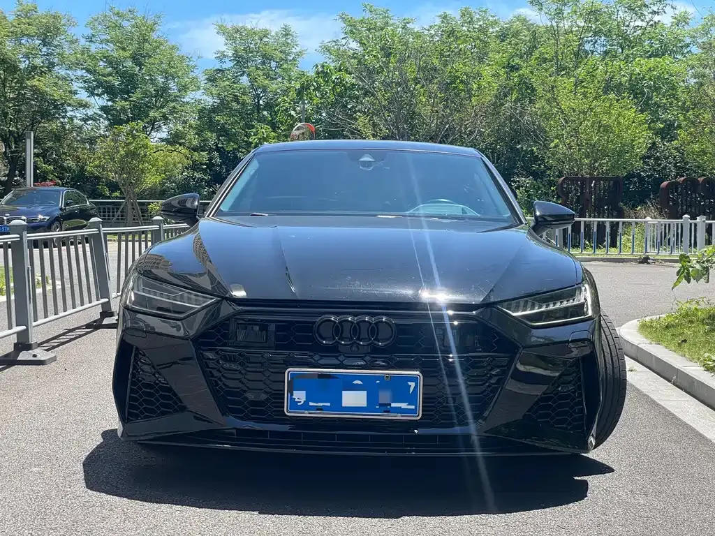 Audi A7 2022 из CN, фото 7