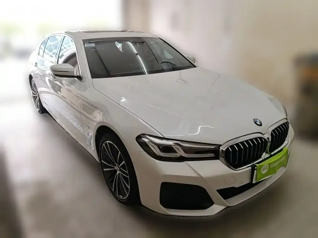 BMW 5 Series — фото 9