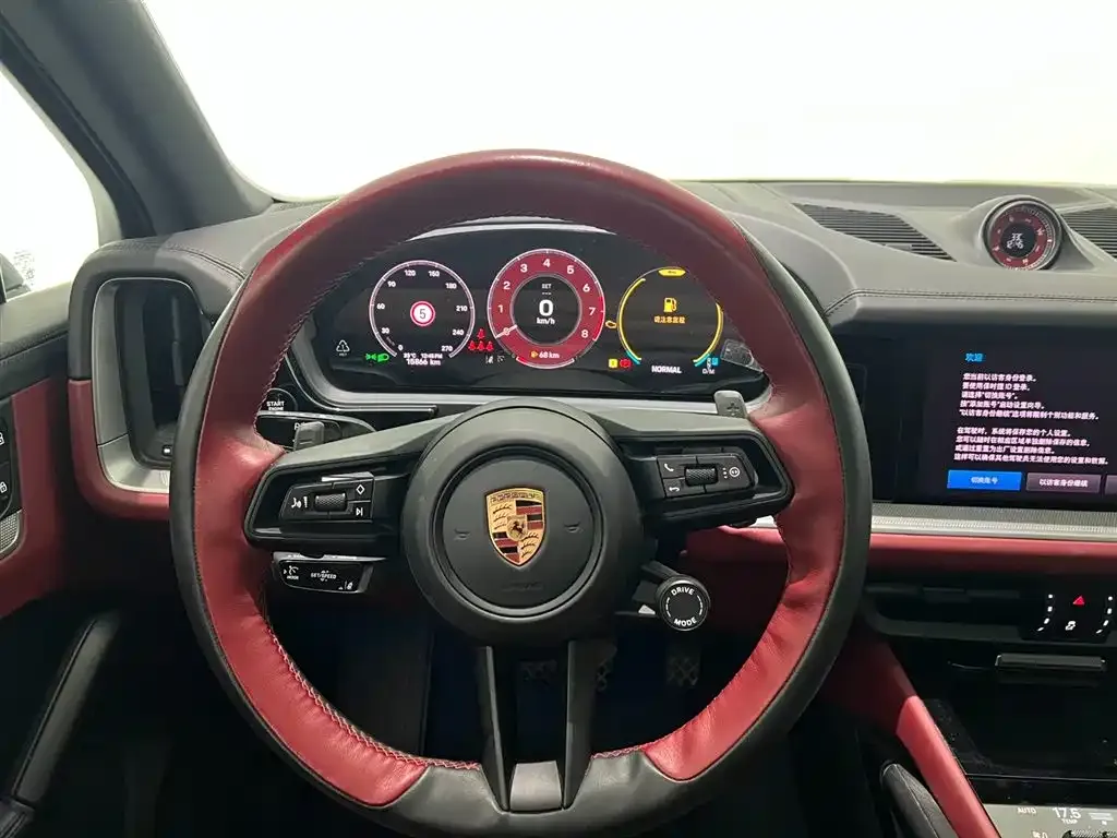 Porsche Cayenne — фото 10
