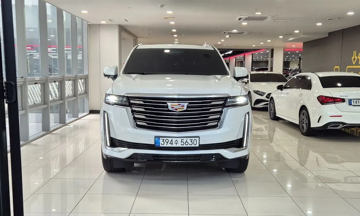 Cadillac Escalade 2023 из KR, фото 9