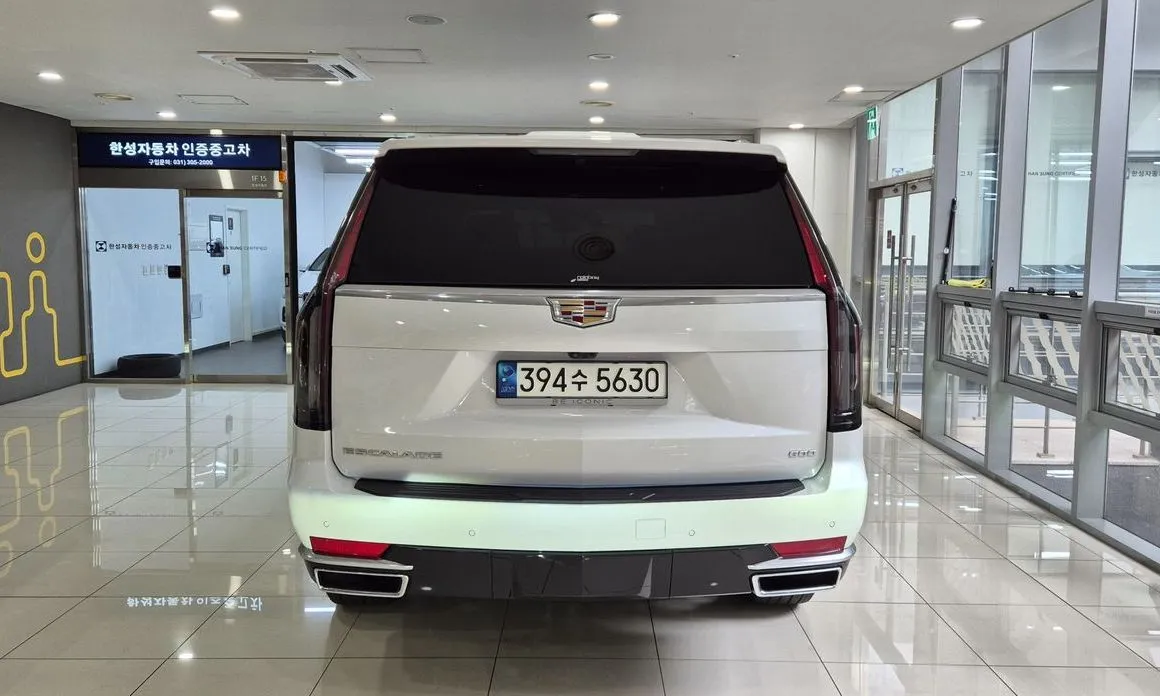 Cadillac Escalade 2023 из KR, фото 8