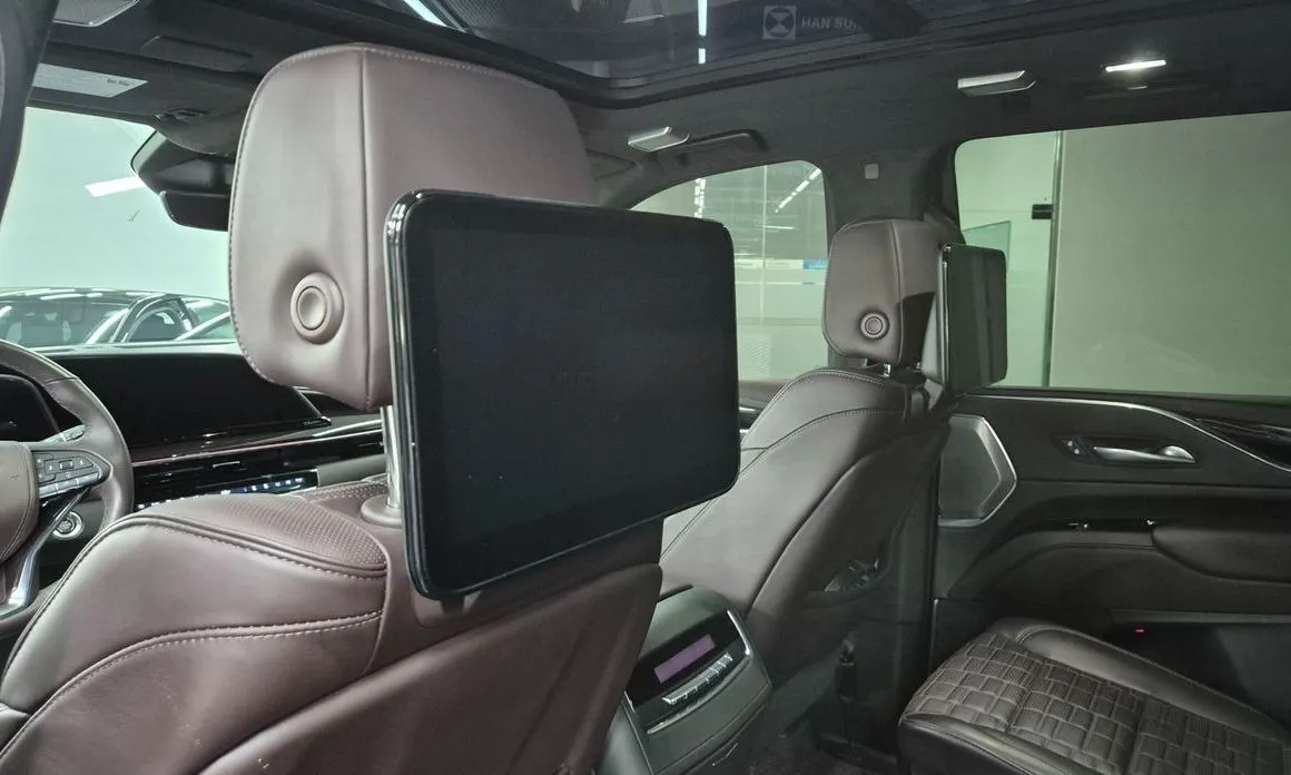 Cadillac Escalade 2023 из KR, фото 2