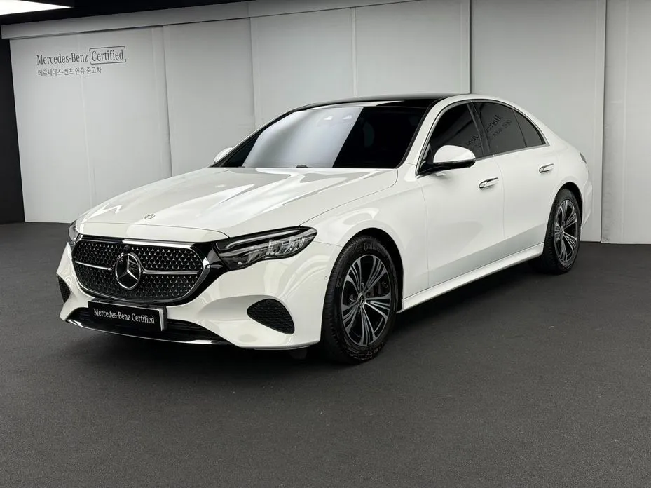 Mercedes-Benz E-Class — фото 1