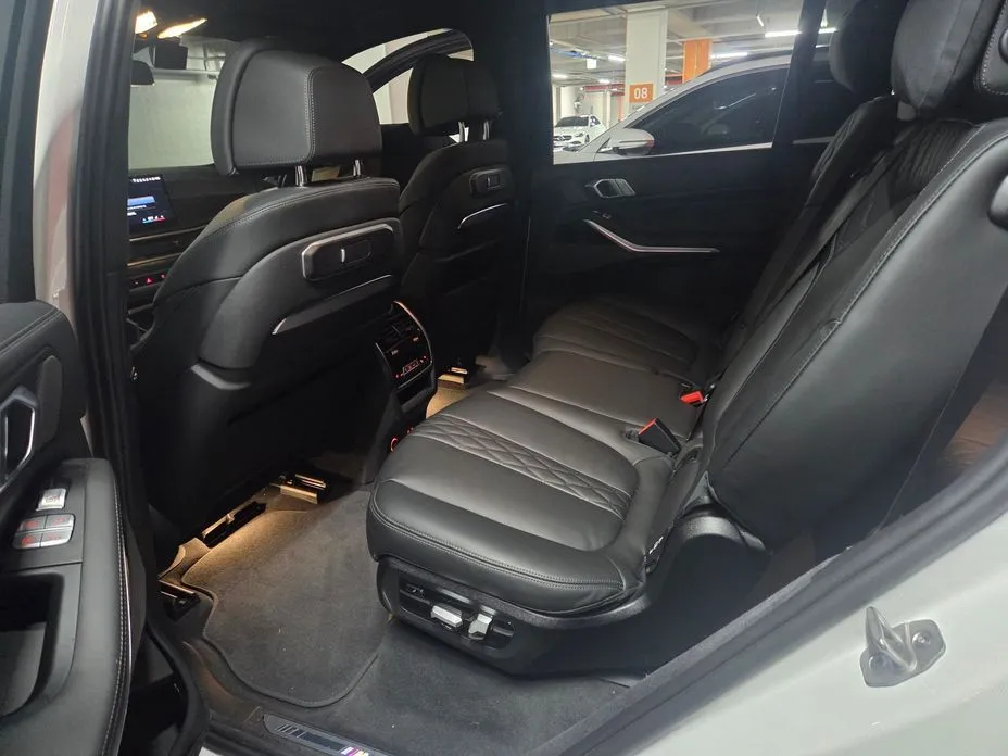 BMW X7 — фото 6