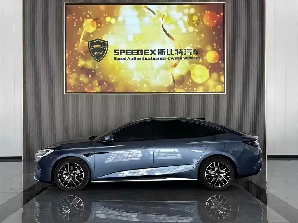 BYD Seal 07 DM-i — фото 2