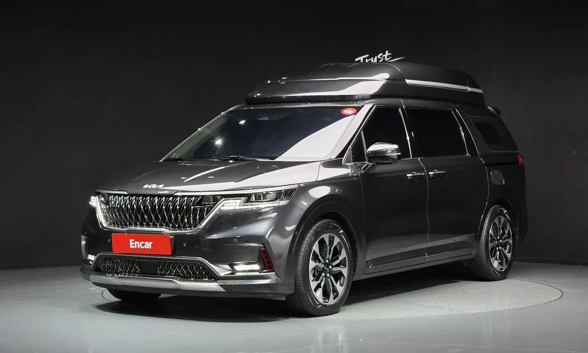 Kia Carnival — фото 1