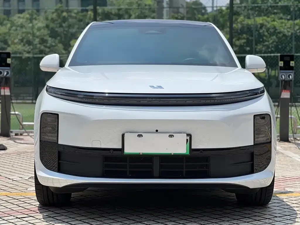 Li Auto L6 — фото 6
