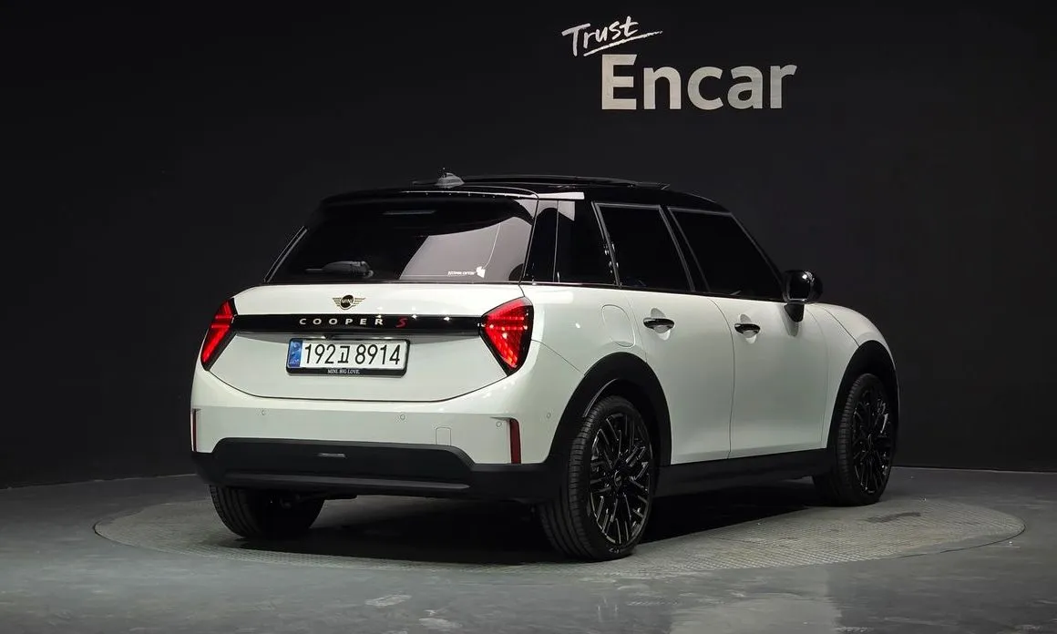 Mini Cooper 2025 из KR, фото 3