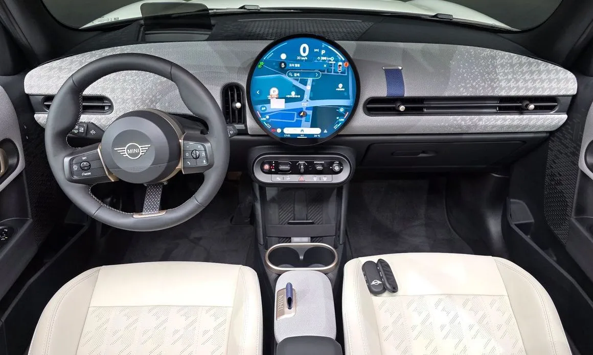 Mini Cooper 2025 из KR, фото 10