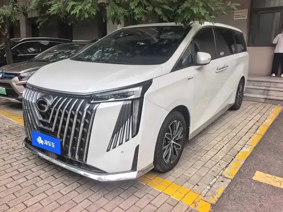 GAC Motor Trumpchi M8 — фото 1