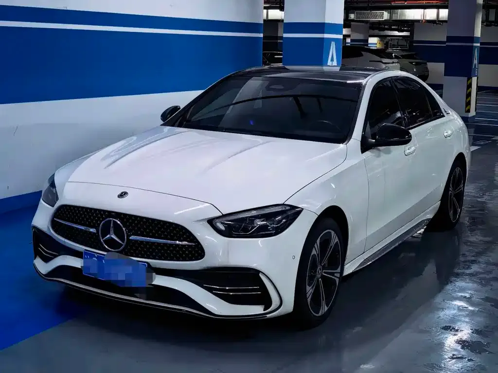 Mercedes-Benz C-Class — фото 1