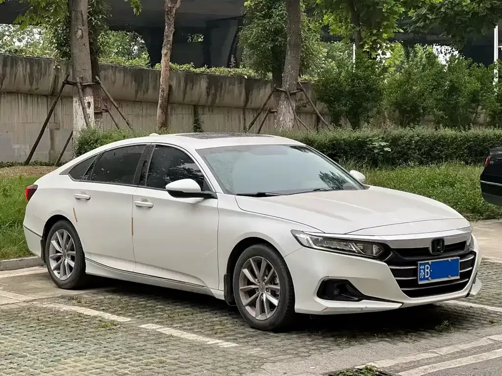 Honda Accord — фото 5