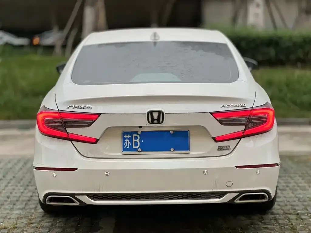 Honda Accord — фото 2