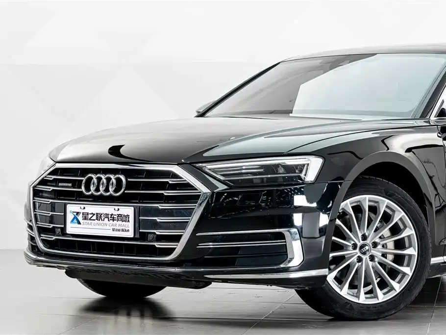 Audi A8 — фото 9