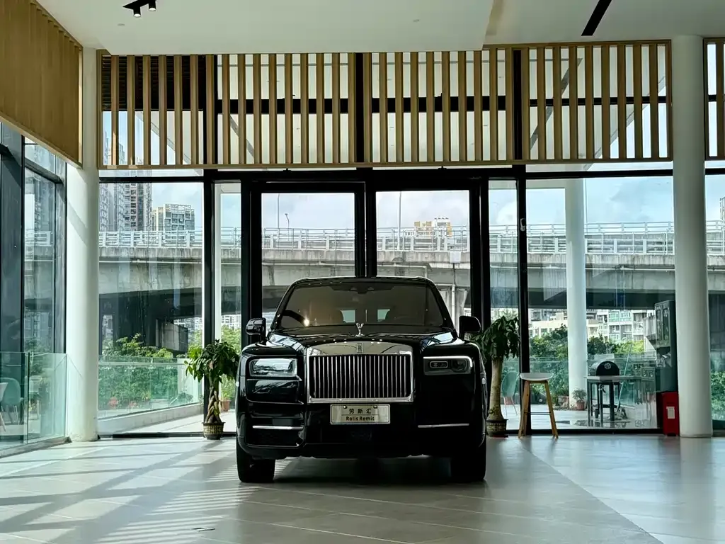 Rolls-Royce Cullinan 2021 из CN, фото 2