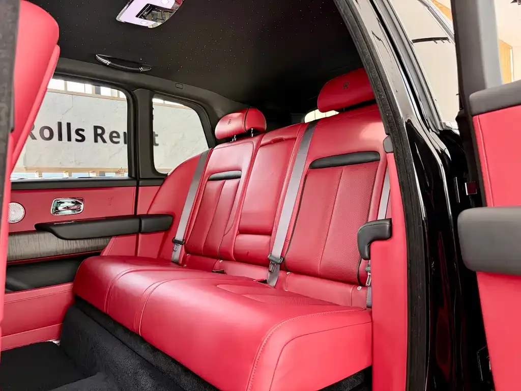 Rolls-Royce Cullinan 2021 из CN, фото 6