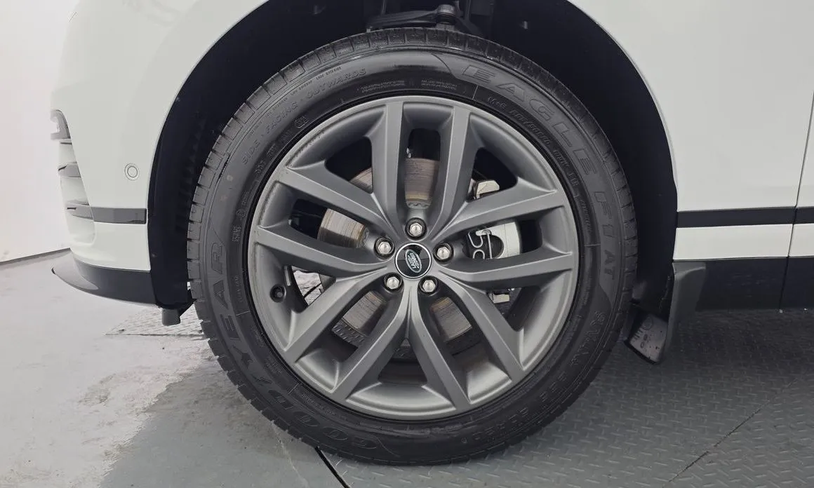 Land Rover Range Rover Velar 2026 из KR, фото 10