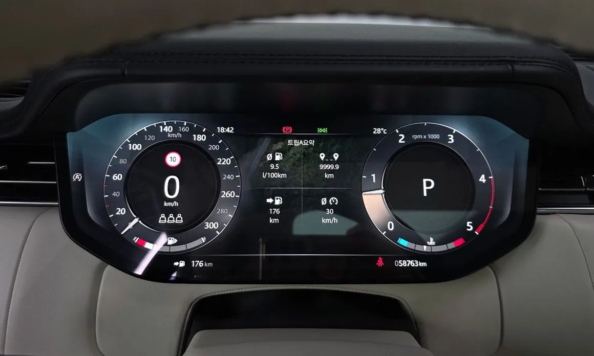 Land Rover Range Rover 2023 из KR, фото 8