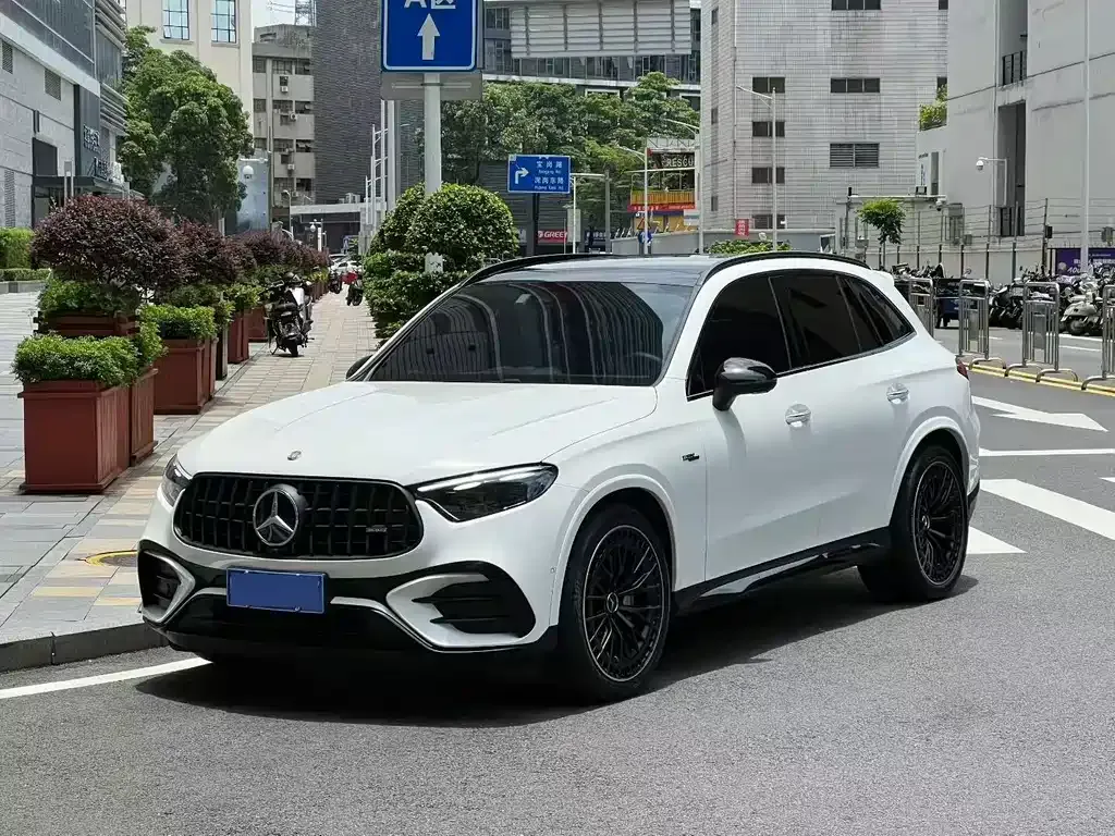 Mercedes-Benz GLC AMG — фото 1
