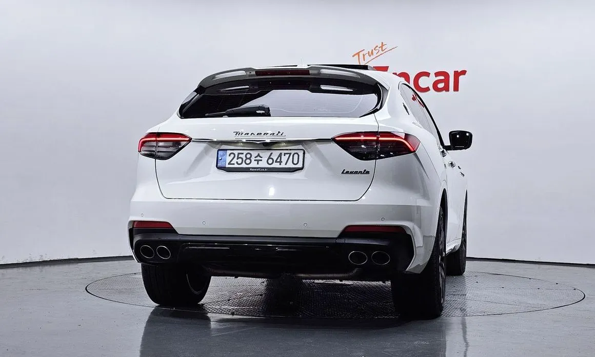 Maserati Levante — фото 2