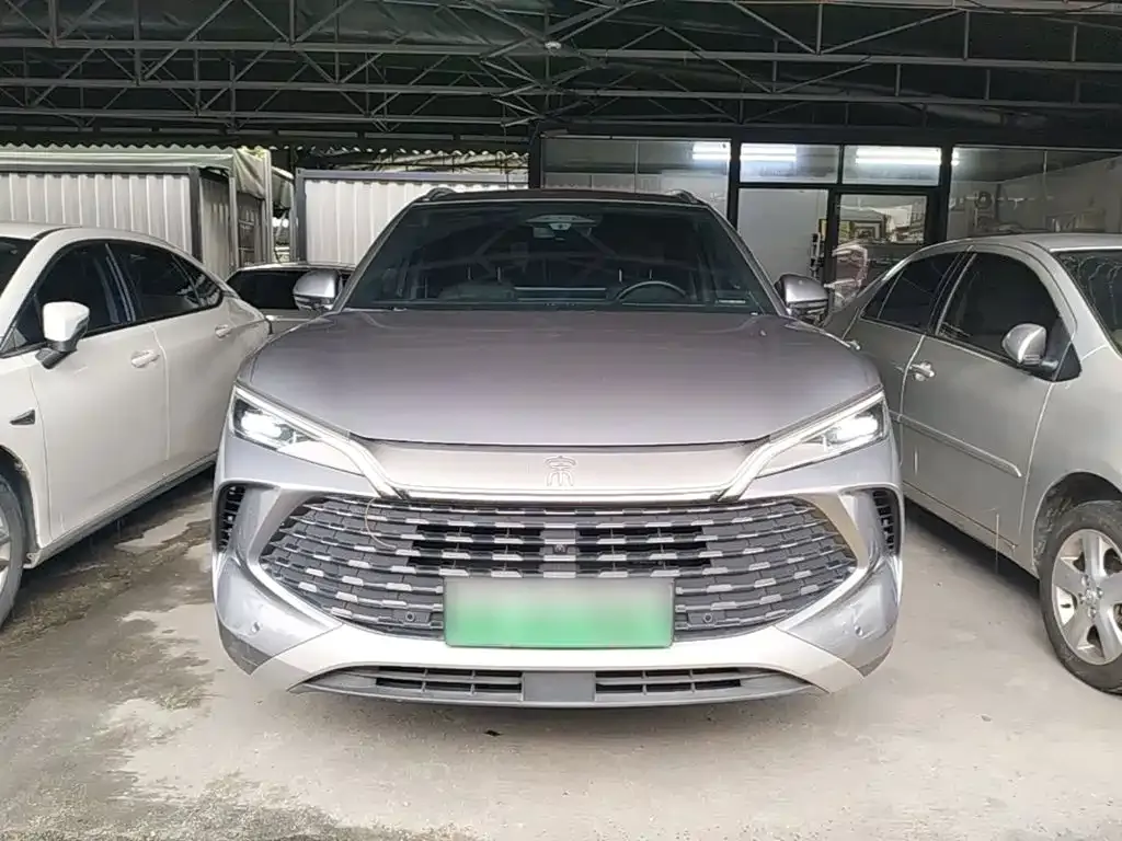 BYD L DM-i — фото 6