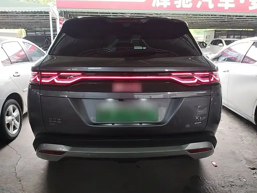 BYD L DM-i — фото 7