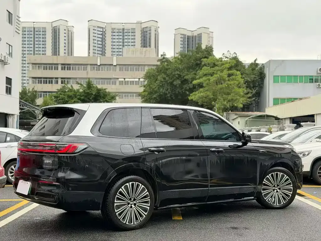 Geely Galaxy M9 — фото 6