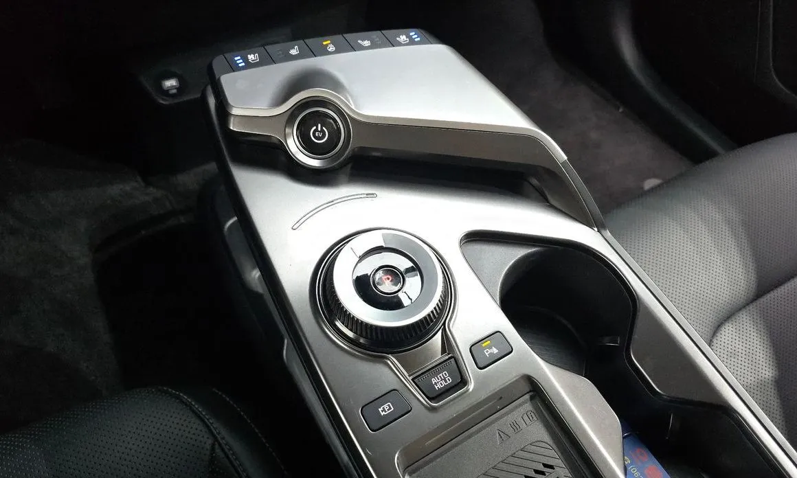 Kia EV6 — фото 9
