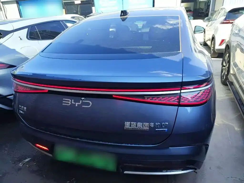 BYD Seal 07 DM-i — фото 2
