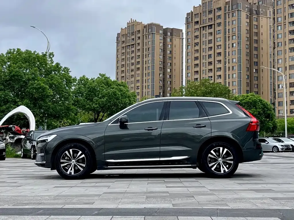 Volvo XC60 — фото 4