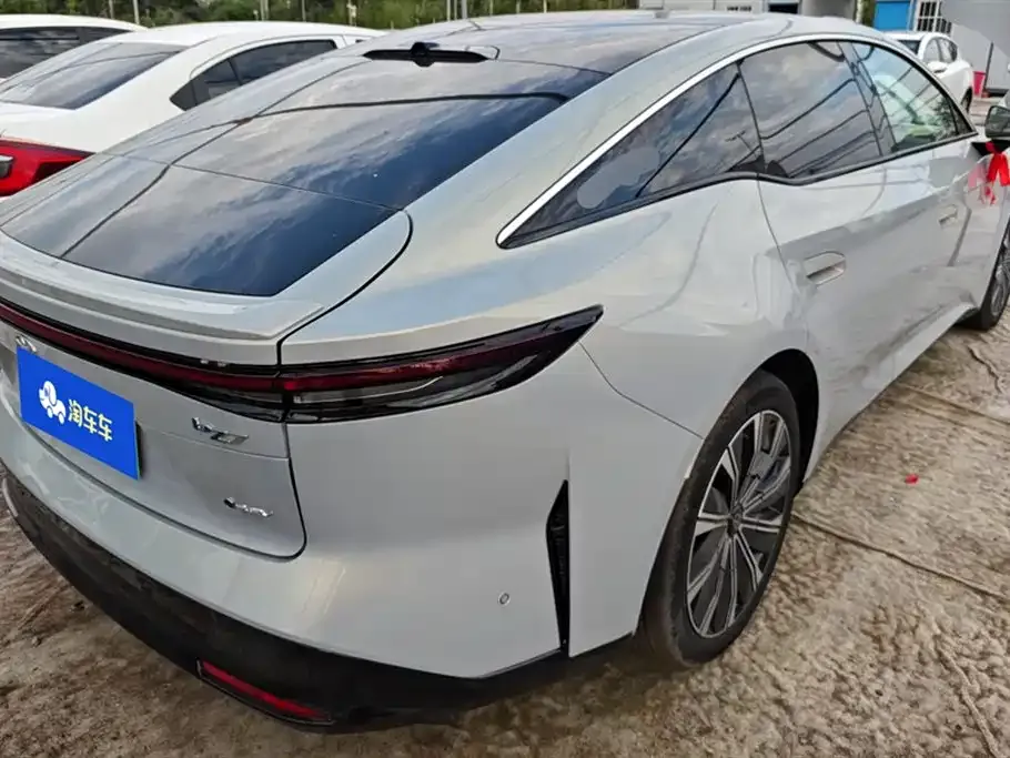 Toyota Platinum 7 2026 из CN, фото 10