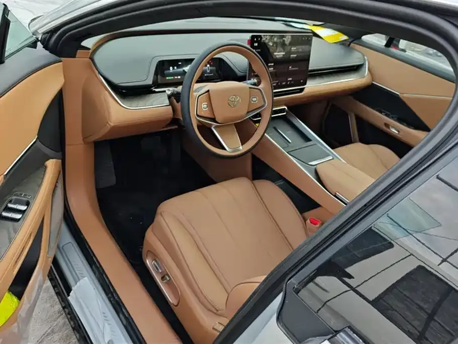 Toyota Platinum 7 2026 из CN, фото 8