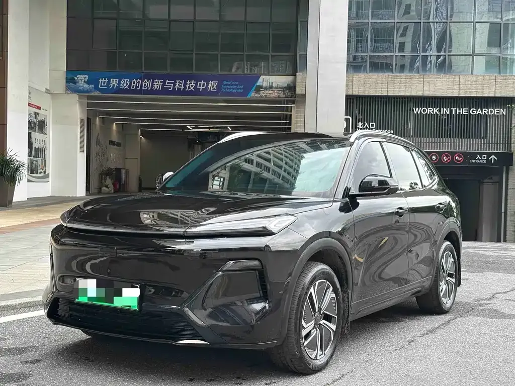 Geely Galaxy Xingjian 7 — фото 1