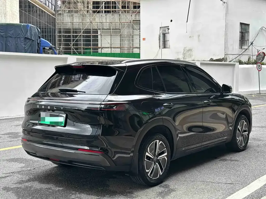 Geely Galaxy Xingjian 7 — фото 10