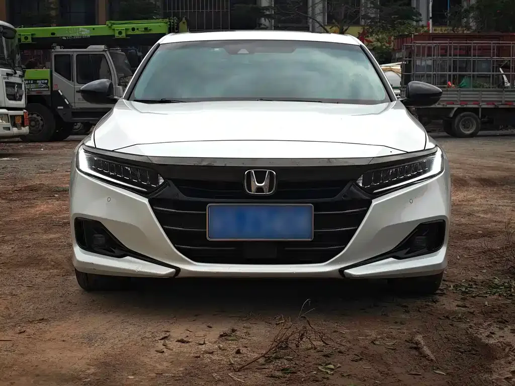 Honda Accord — фото 6