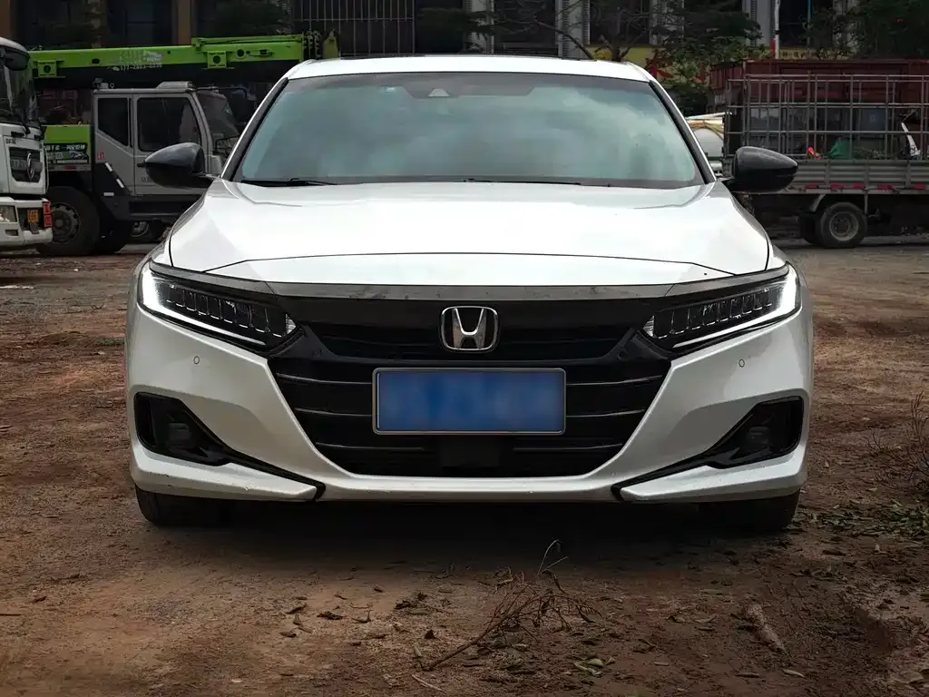 Honda Accord — фото 4