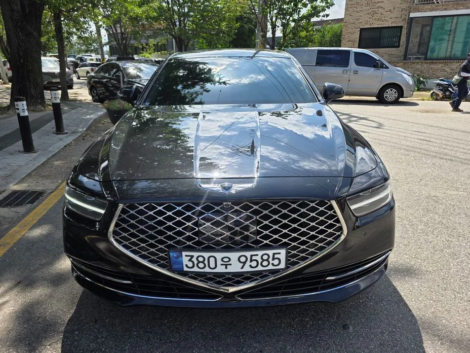Genesis G90 — фото 1