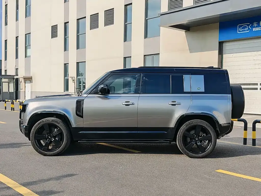 Land Rover Defender — фото 2