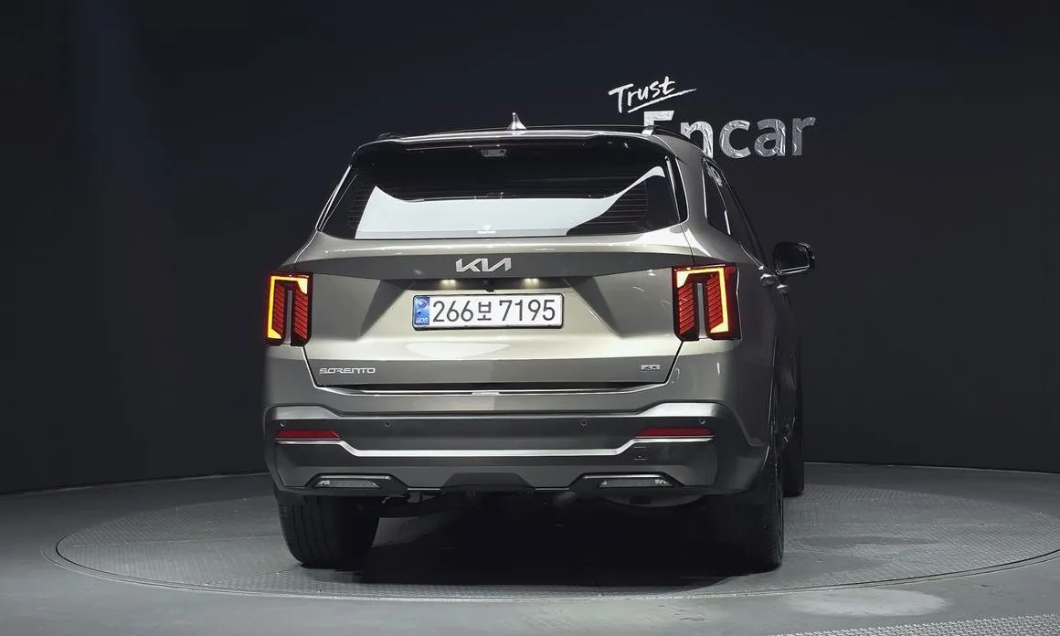 Kia Sorento — фото 10