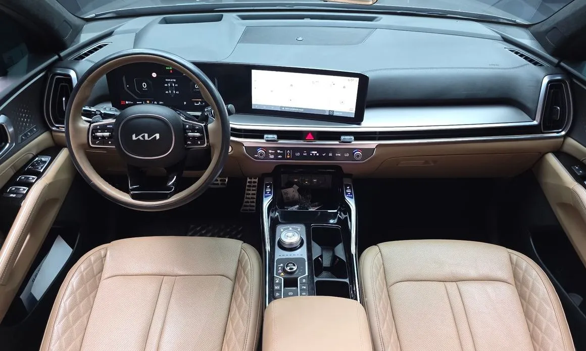 Kia Sorento — фото 8
