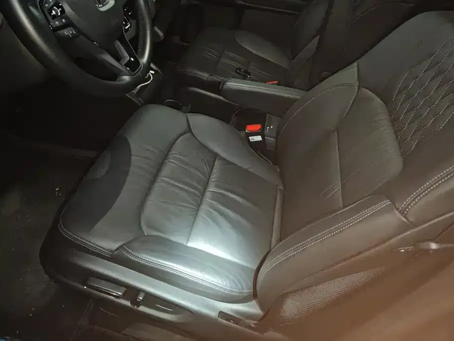 Honda Elysion 2024 из CN, фото 4