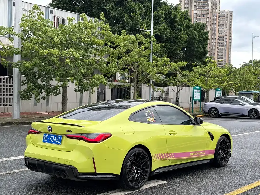 BMW M4 — фото 10