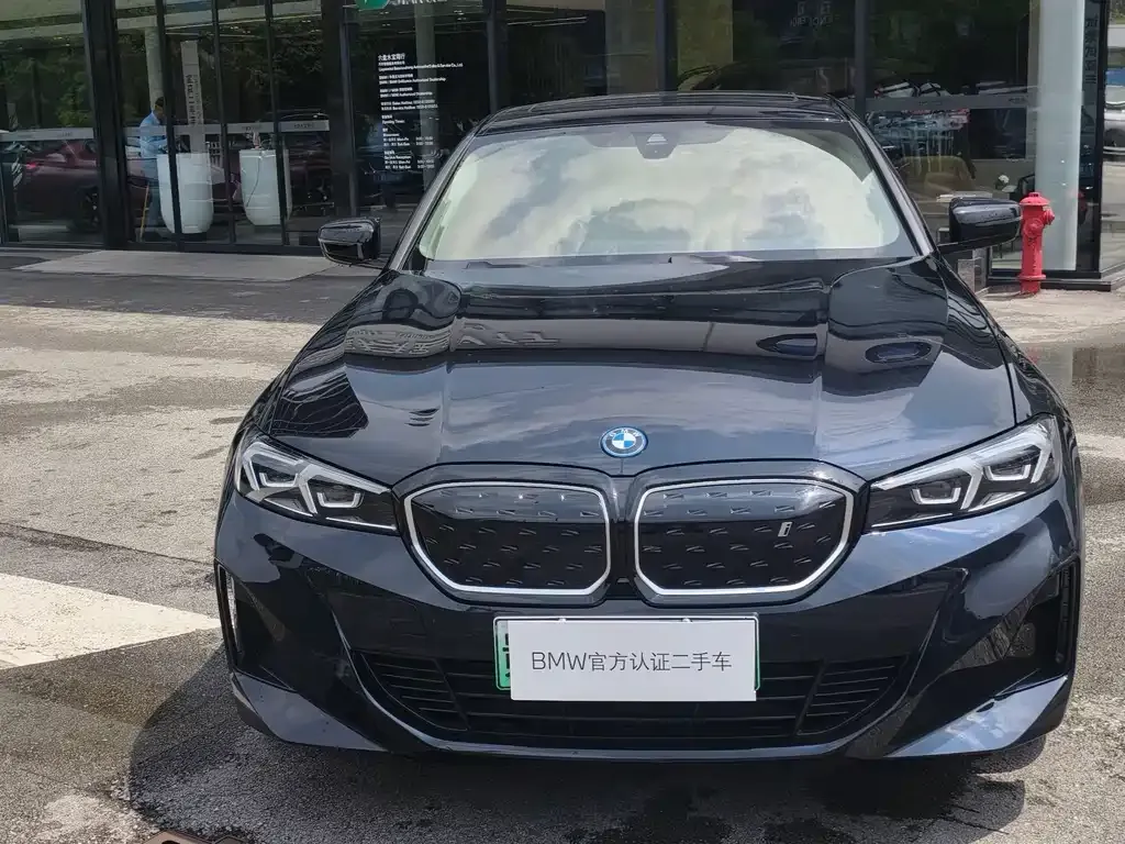 BMW i3 — фото 1