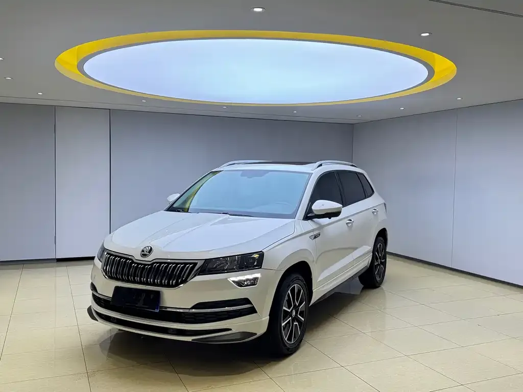 Skoda Karoq — фото 1