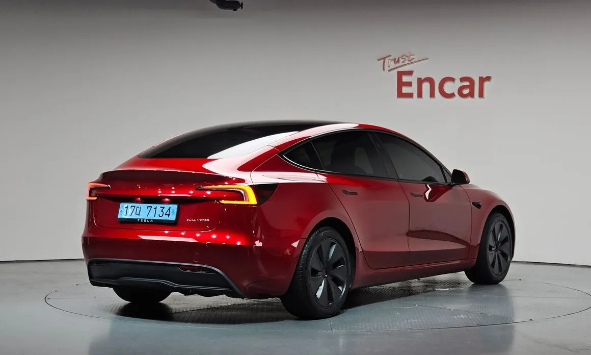 Tesla Model 3 — фото 2
