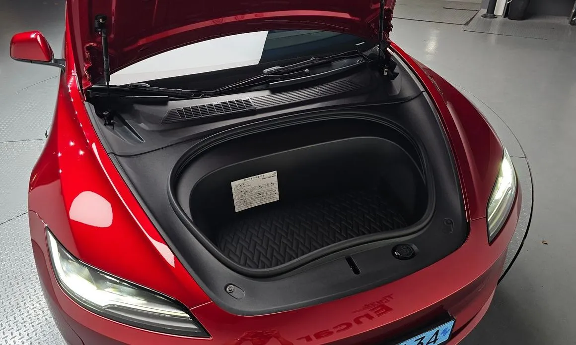Tesla Model 3 — фото 4