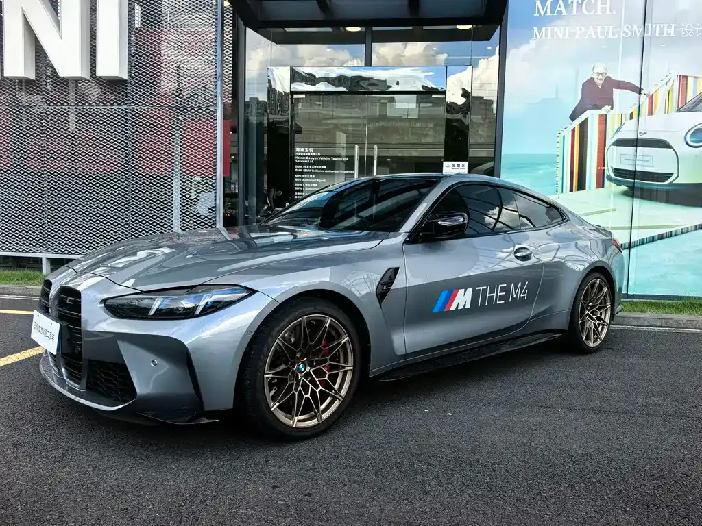 BMW M4 — фото 1